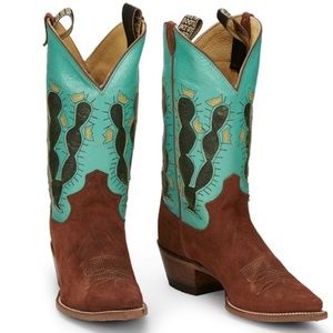 Justin Boots “Pearce’d”